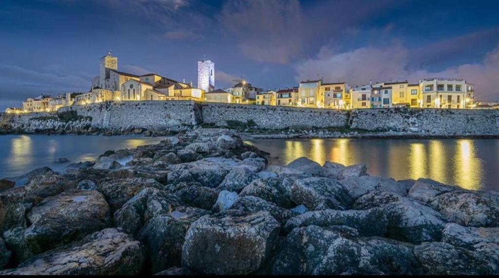 Appartements Climatises - Vieil Antibes Extérieur photo